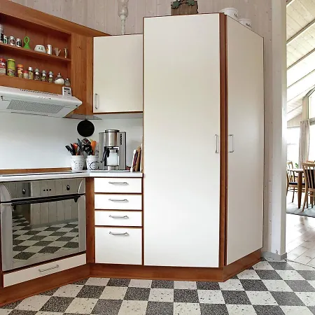 Three-bedroom Holiday In 1 Feriehus *